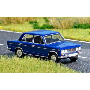 5660 Busch Автомобиль LADA 1500 (ВАЗ 2103) со светящимися фарами масштаб HO 1/87