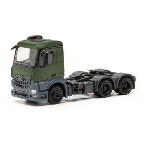 747066 Herpa Тягач Mercedes-Benz масштаб HO 1/87